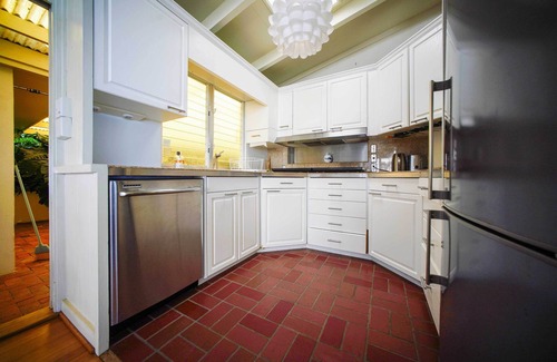 Diamond Head - Kapahulu - St. Louis Casa | Ocean + Skyline Views: Honolulu Retreat