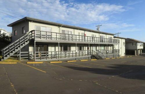 Lincoln City Hotel | Ocean Terrace Condominiums