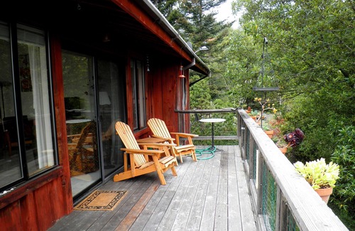 Manchester Casa | Ocean Tree House - Vistas a la montaña, balcón envolvente, privacidad y serenidad