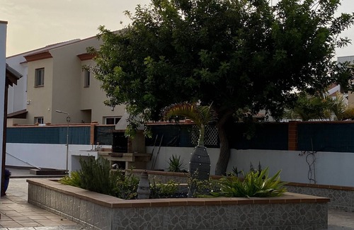 Corralejo Villa | Ocean Vibes is spacious private villa with a large pool and beautiful gardens.