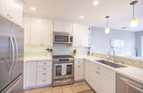 La Jolla Mesa Casa | Ocean View 3br/3ba with Central AC & garage parking