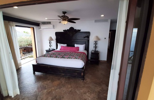 Los Cabos Complejo | Ocean view-4 bedroom-sleeps 12-private plunge pool