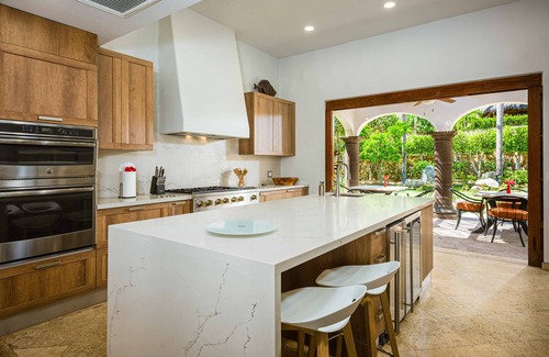 San Jose del Cabo Villa | Vista al Mar 5BR Casa Alegria! Impresionante con 2 piscinas, Wifi, aire acondicionado centralizado y más.