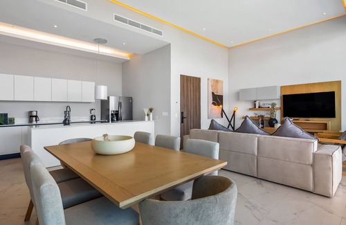 Flamingos Condominio | Ocean-view 5th-floor condo with 4 pools, sauna, steam room, huge balcony, & gym
