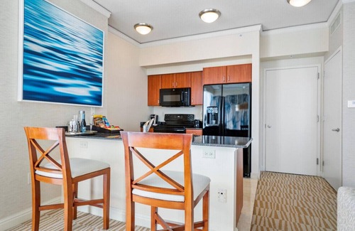 Sunny Isles Beach Hotel | Ocean View Apartment w/ Kitchen in Luxury Beach Resort
