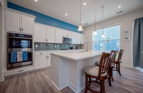 Frankford Casa | Ocean View Beach Club, Sleeps 12, 4 Bed, 4 full bath, Clubhouse Access, Low Fees