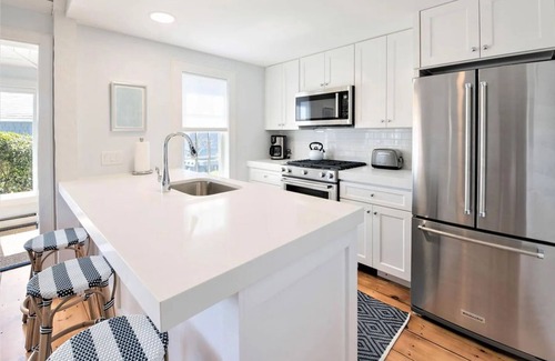 Mashpee Cabaña | Ocean view beachfront in Maushop Village