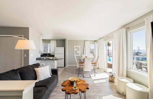 Cayucos Casa | Ocean View Cayucos Bungalow w/ Courtyard Lounge, Patio & Beach Access