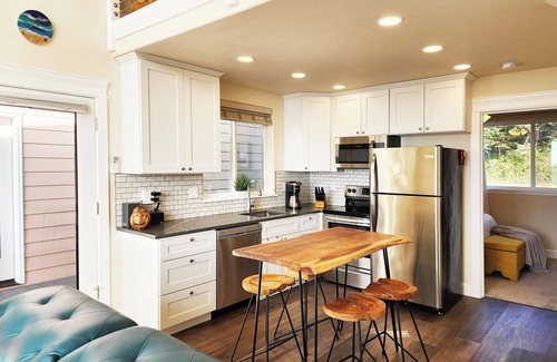 Yachats Casa | Ocean View! Charming Home with Loft, Sleeps 6! Dog Friendly!