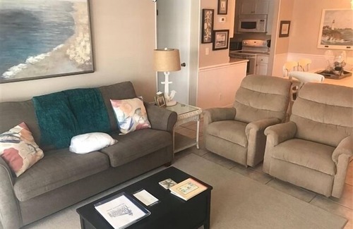 Saint Simons Island Condominio | CONDO CON VISTA AL MAR EN LA PLAYA CLUB UNIT 425 EN LA PLANTA SUPERIOR - GRAN VISTA AL OCÉANO