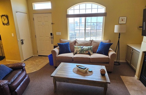 Oceano Condominio | Ocean view, pet friendly condo a block from the beach