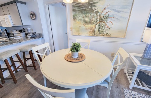 Arcadian Shores Condominio | Ocean view condo, steps to the beach and super close to resort amenities!!