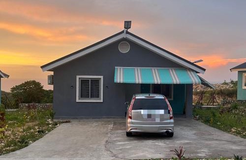 Rhyne Park Village Casa | Ocean View Cottage - Montego Bay