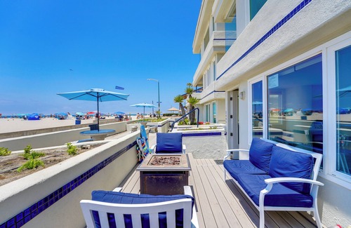 South Mission Beach Condominio | Ocean View Dreams - AC, Private Patio, Gas Grill, Private Washer/Dryer!