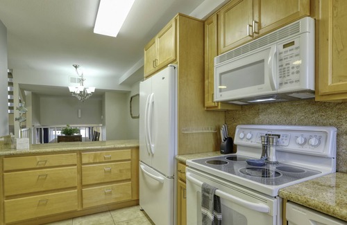 Downtown Condominio | Ocean View Escape - 103 Pismo Shores with Ocean & Pool views