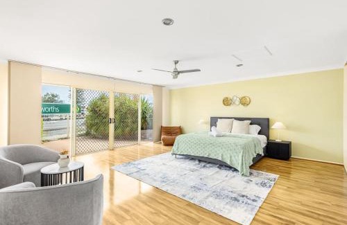 Clontarf Casa | Ocean View From Balcony 5BR Home with Pool at Redcliffe