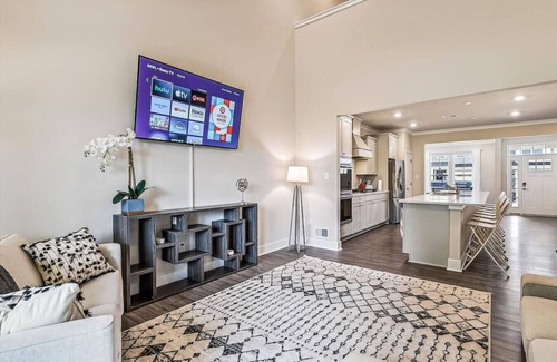 Frankford Casa | Ocean View Getaway: Pool & Grill