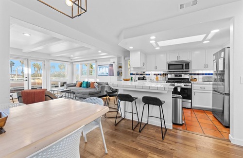 South Mission Beach Casa | Ocean View Mission Beach Wedding - Family Reunion - Corporate Retreat -Sleeps 20