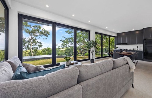 San Jose Casa | Ocean view relaxing retreat, pool + hike to beach