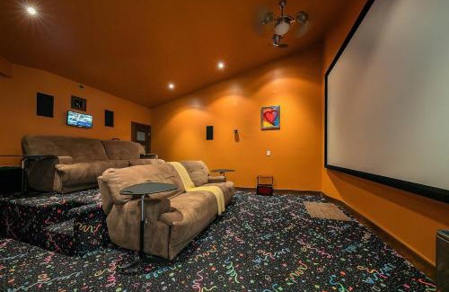 La Jolla Mesa Casa | Ocean View Serenity with Theater and Heated Pool