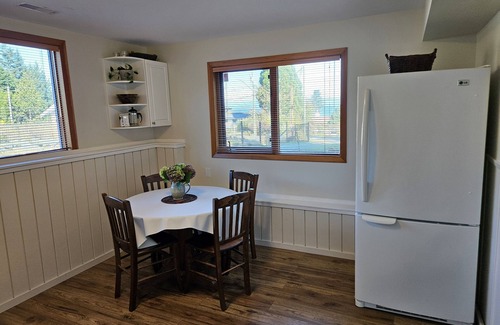 Courtenay Apartamento | Ocean View Suite in Courtenay