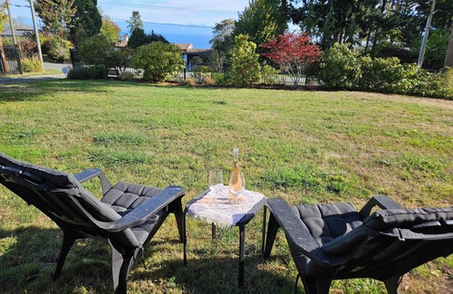Courtenay Apartamento | Ocean View Suite in Courtenay