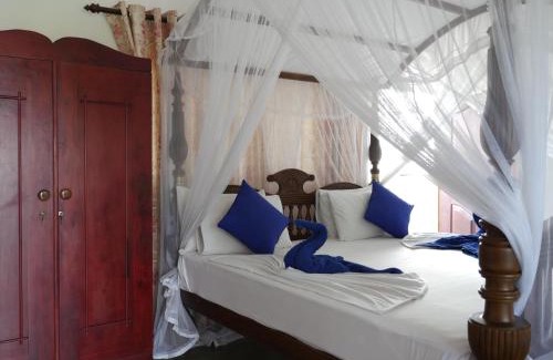Kudapaduwa Casa | Ocean View tourist guest house at Negombo beach near the airport