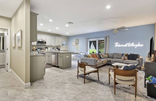 Mcelroys Belleview Casa | OCEAN VIEW | 6 bedrooms, 2 Game rooms, Parking, AC