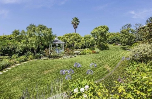 Palos Verdes Estates Casa | Spacious 5-bedroom house in wonderful Palos Verdes Estates with AC, fitness room
