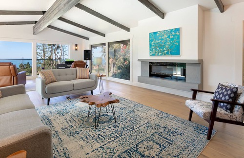 Rancho Palos Verdes Casa | Ocean-view luxury home with oversize heated pool in Rancho Palos Verdes