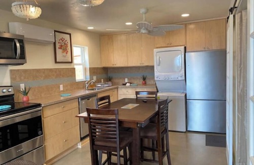 Rancho Palos Verdes Casa | Ocean view house, 1 bedrm, full kitchen & patio in Abalone Cove , RPV, private!