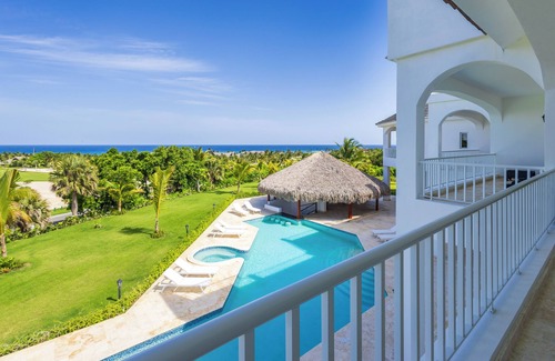 Punta Cana Villa | Ocean View Villa, cooking included, Beach Access