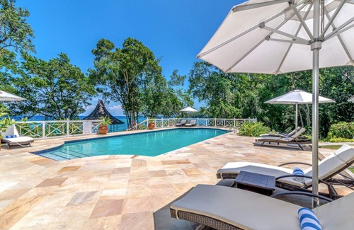 Morgans Pass Villa | Ocean View Villa In Tropical Gardens