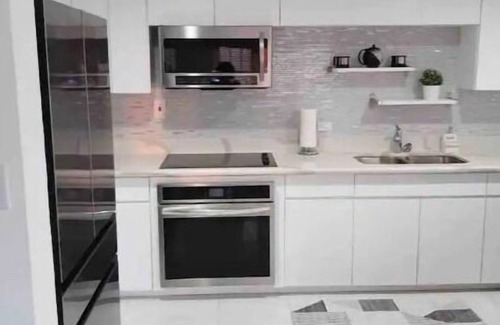 Orange Bay Casa | Ocean View Villa @ LBCC