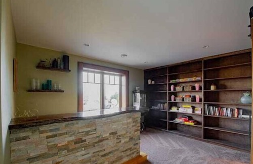 Feltzen South Casa | Ocean View Villa with Hot Tub and Movie Theatre
