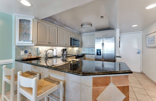 Northeast Virginia Beach Condominio | Ocean views! 2br 2bath condo on the beach!