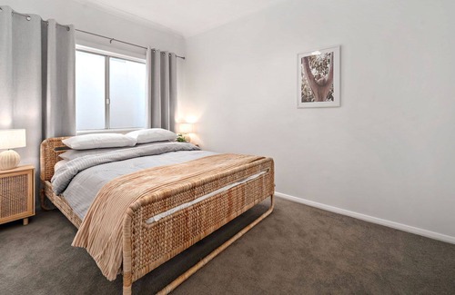 Boat Harbour Casa | Ocean views and stroll to beach from this beautiful renovated house