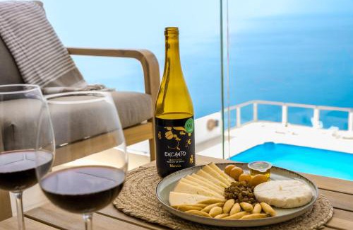 Enix Apartamento | Ocean views from every corner
