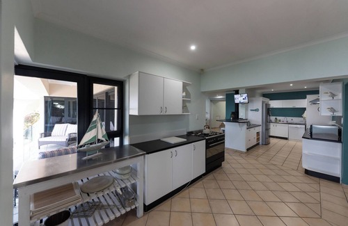 Mountainside Apartamento | Ocean Views - Gorgeous ocean view apartment