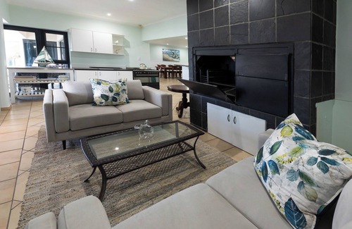Mountainside Apartamento | Ocean Views - Gorgeous ocean view apartment