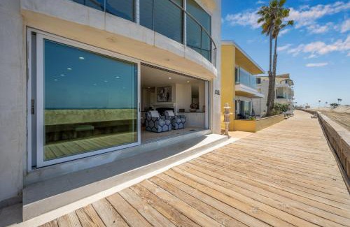 Peninsula Casa | Ocean Views in Long Beach