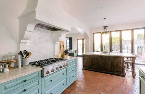 Cardiff-by-the-Sea Casa | Ocean Views, Outdoor Kitchen Pool & Jacuzzi