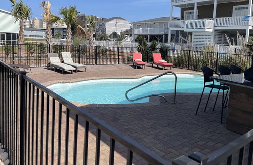 North Myrtle Beach Cabaña | 4 dormitorios con vista al mar y piscina privada!