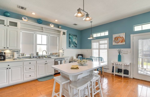 Surfside Beach Casa | Ocean Views: Pet-Friendly Surfside Beach Gem