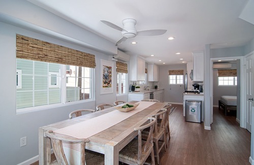 Mission Beach Casa | Seagirt Retreat-4 BR- Nueva remodelación - Pasos a la playa - Vistas al mar - A / C - WiF
