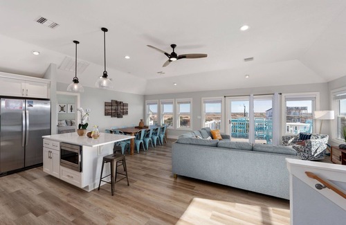 Carova Beach Casa | Ocean Views with Saltwater Pool + Spa 5BR Family Beach Retreat Carova 4x4