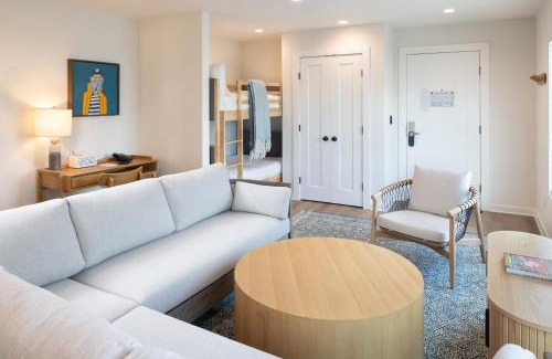 Wilmington Beach Hotel | Oceaneer Hotel