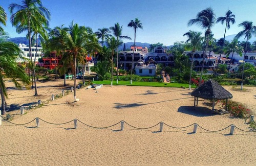 Rincon de Guayabitos Apartamento | Oceanfront Penthouse with exclusive beach