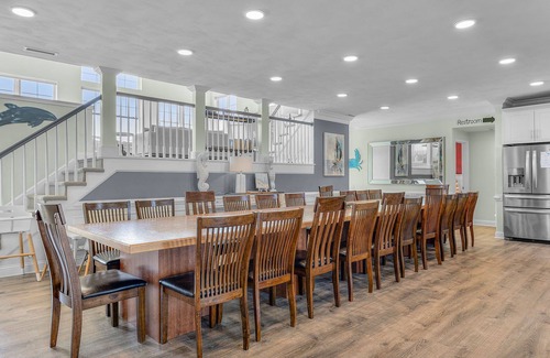 Sandbridge Casa | Oceanfront / 11 bds / 33 PPL / Indoor Pool