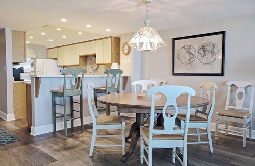 Litchfield by the Sea Condominio | Oceanfront 2-story condo, direct ocean view, 2 balconies, 2 king beds, pool
